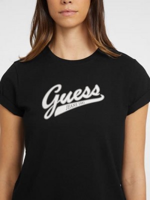 Guess Classic Script Logo Tee Zwart | GUESS-SN27206