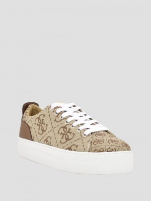 Guess Giaa Logo Print Low-Top Sneakers Bruin | GUESS-SN29506