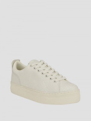 Guess Giaa Logo Print Low-Top Sneakers Wit | GUESS-SN29530