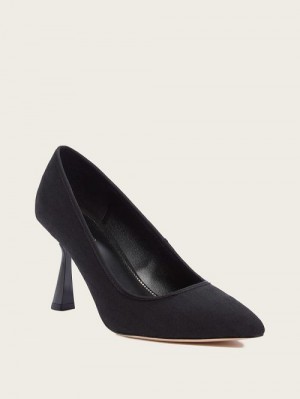 Guess Monogram Court Pump Zwart | GUESS-SN29745