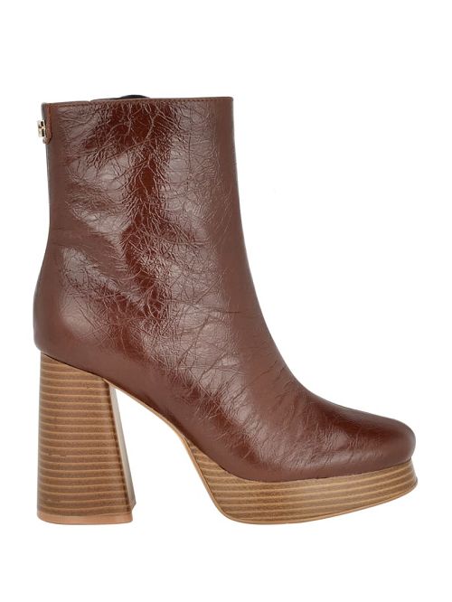 Guess Danca Platform Booties Bruin | GUESS-SN29912