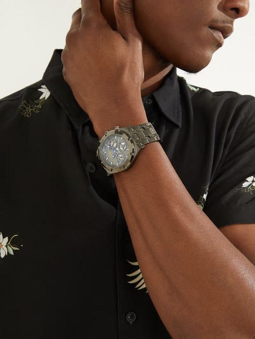 Guess Dark Silver-Tone Multifunction Watch Zwart | GUESS-SN31612