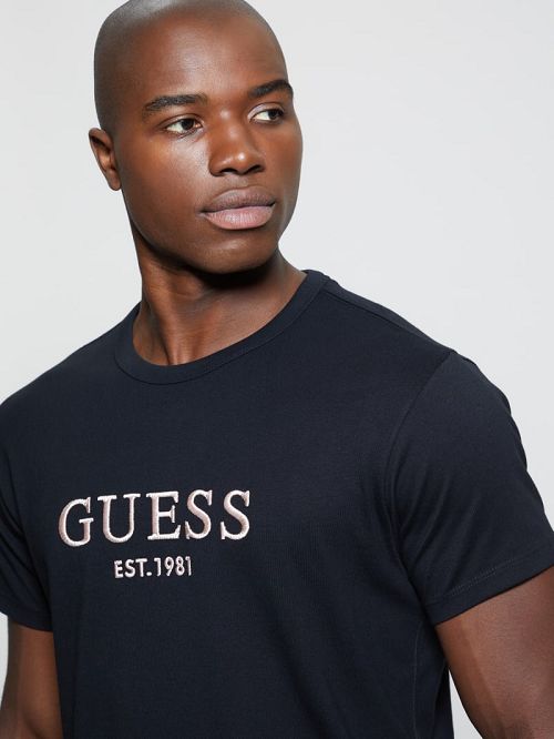 Guess Eco Embroidered Signature Tee Zwart | GUESS-SN30631