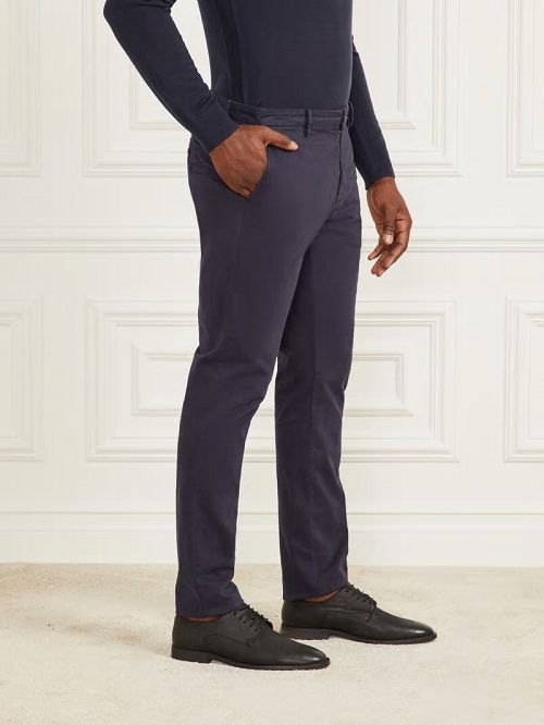 Guess Eco Hugh Easy Chino Pant Blauw | GUESS-SN31384
