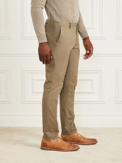 Guess Eco Hugh Easy Chino Pant Groen | GUESS-SN31381