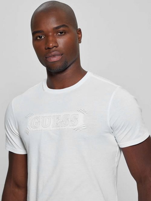 Guess Eco Logo Applique Tee Wit | GUESS-SN30560
