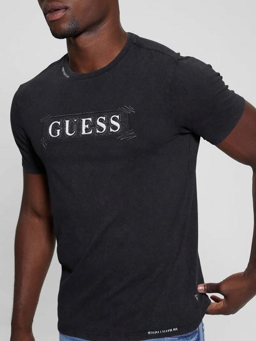 Guess Eco Logo Applique Tee Zwart | GUESS-SN30664