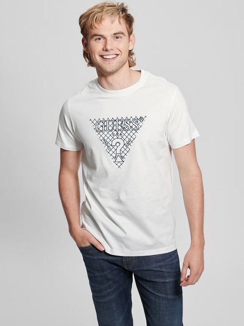 Guess Eco Triangle Patch Tee Wit | GUESS-SN30529