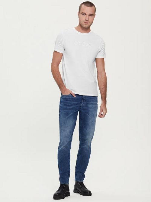Guess Embroidered Logo Tee Wit | GUESS-SN30551