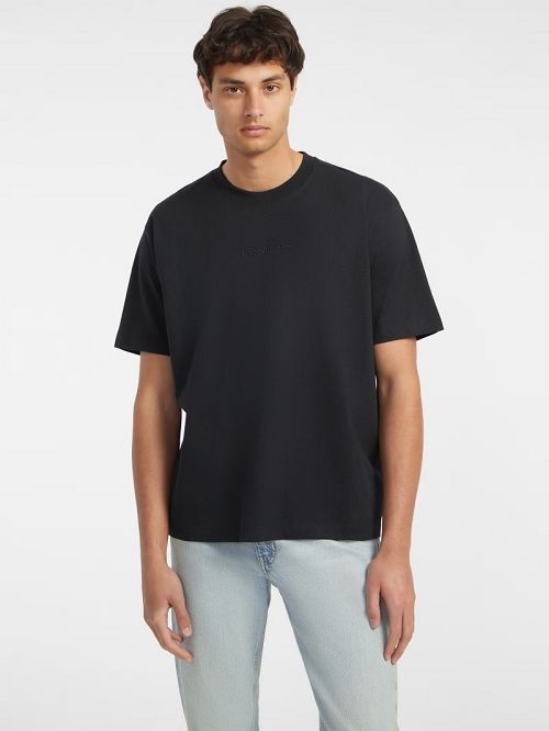 Guess Embroidered Logo Tee Zwart | GUESS-SN30597