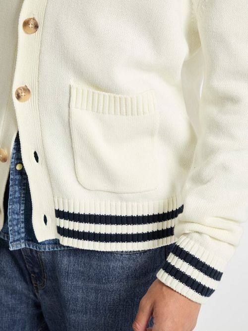 Guess Embroidered Logo Varsity Cardigan Wit | GUESS-SN30912