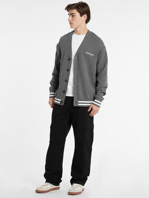 Guess Embroidered Logo Varsity Cardigan Grijs | GUESS-SN31000