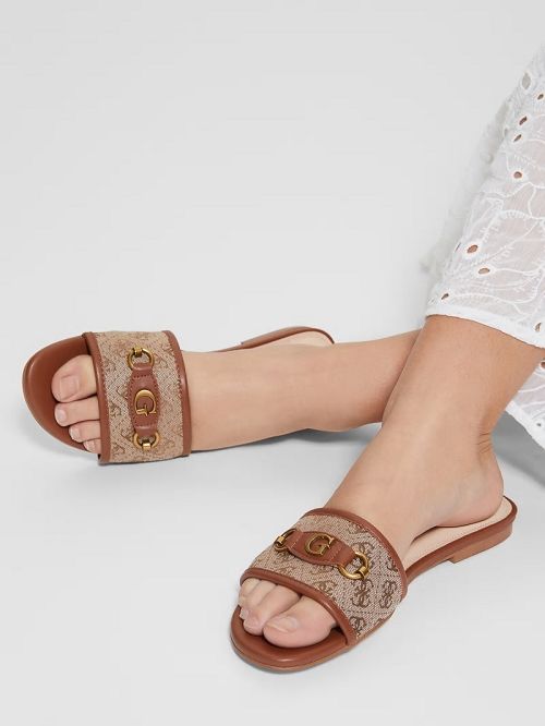 Guess Hammi Logo Slide Sandals Bruin | GUESS-SN29691