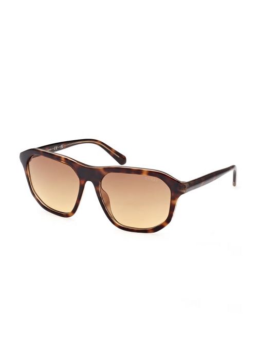 Guess Plastic Navigator Sunglasses Bruin | GUESS-SN31813