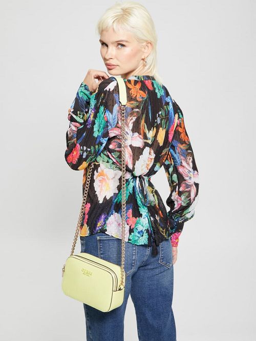 Guess Sarita Camera Crossbody Geel | GUESS-SN28955