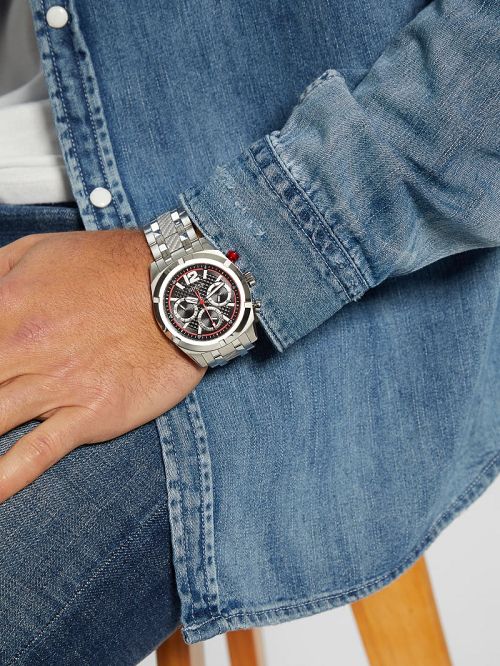 Guess Silver-Tone Chronograph Watch Goud | GUESS-SN31638