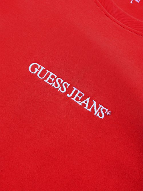 Guess Slim Embroidered Logo Tee Rood | GUESS-SN30625