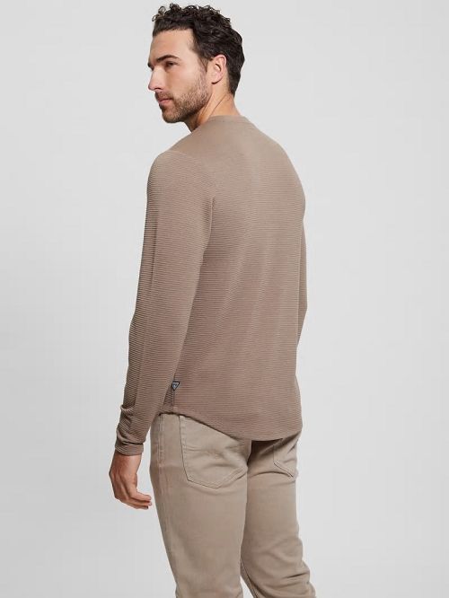 Guess Textured Long-Sleeve Tee Bruin | GUESS-SN30654