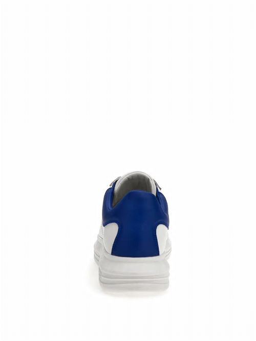 Guess Vibo Quattro G Low-Top Sneakers Wit | GUESS-SN31871