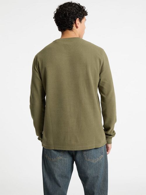 Guess Waffle-Knit Mini Triangle Long-Sleeve Tee Groen | GUESS-SN31053